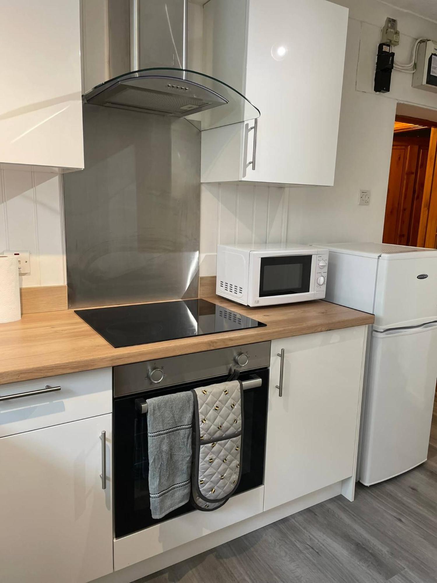 ドラムナドロッキットStylish Garden Flat Near Loch Nessアパートメント エクステリア 写真