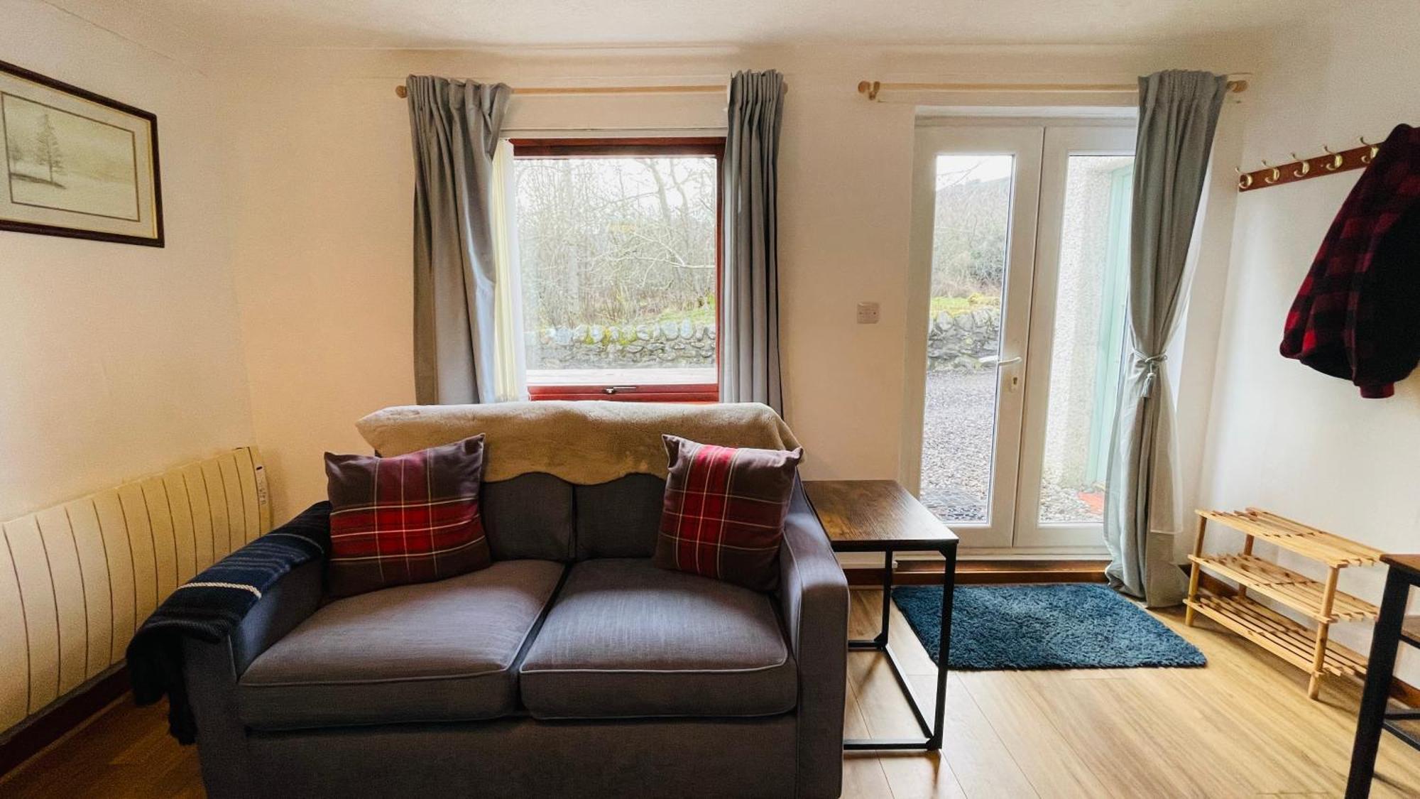 ドラムナドロッキットStylish Garden Flat Near Loch Nessアパートメント エクステリア 写真