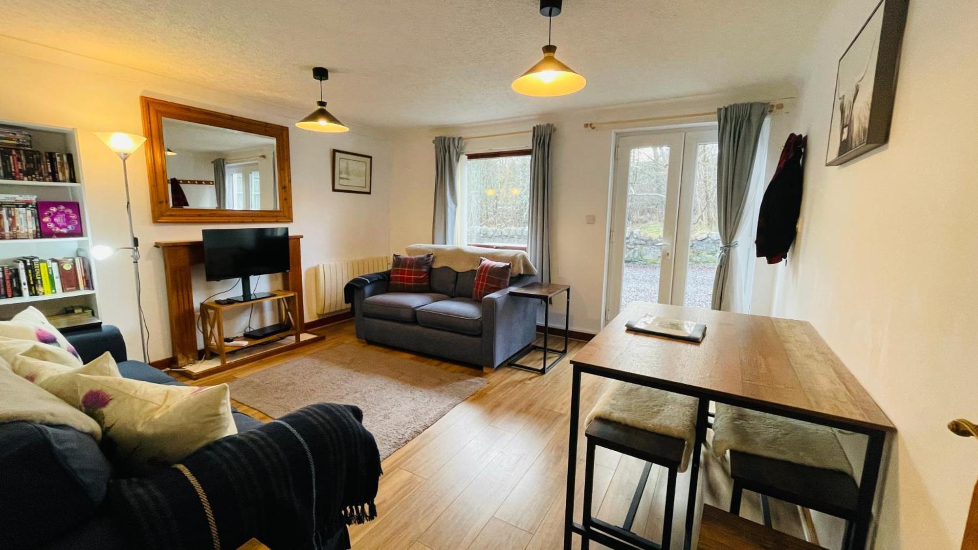 ドラムナドロッキットStylish Garden Flat Near Loch Nessアパートメント エクステリア 写真